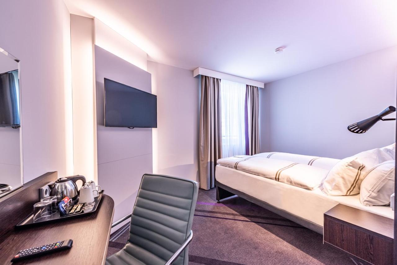 Premier Inn Nuernberg City Nordost Exterior foto